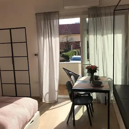 Sunny With Cute Dragon In The Center+parking * Ljubljana