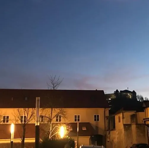 Sunny With Cute Dragon In The Center+parking Apartamento