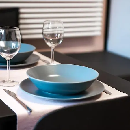 Sunny With Cute Dragon In The Center+parking شقة *