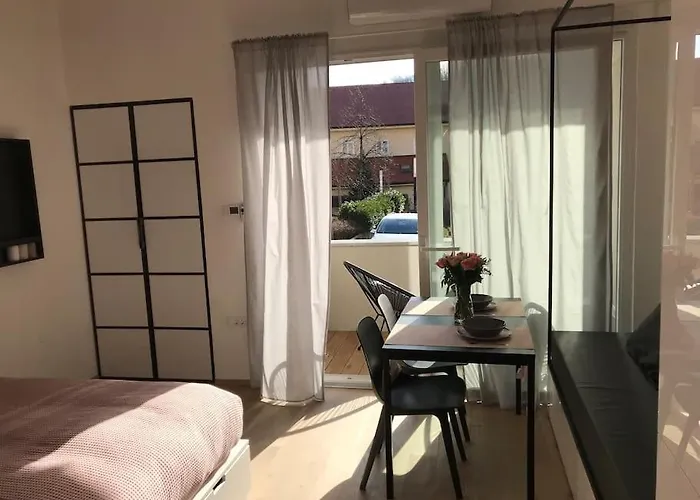 Sunny With Cute Dragon In The Center+parking * Liubliana